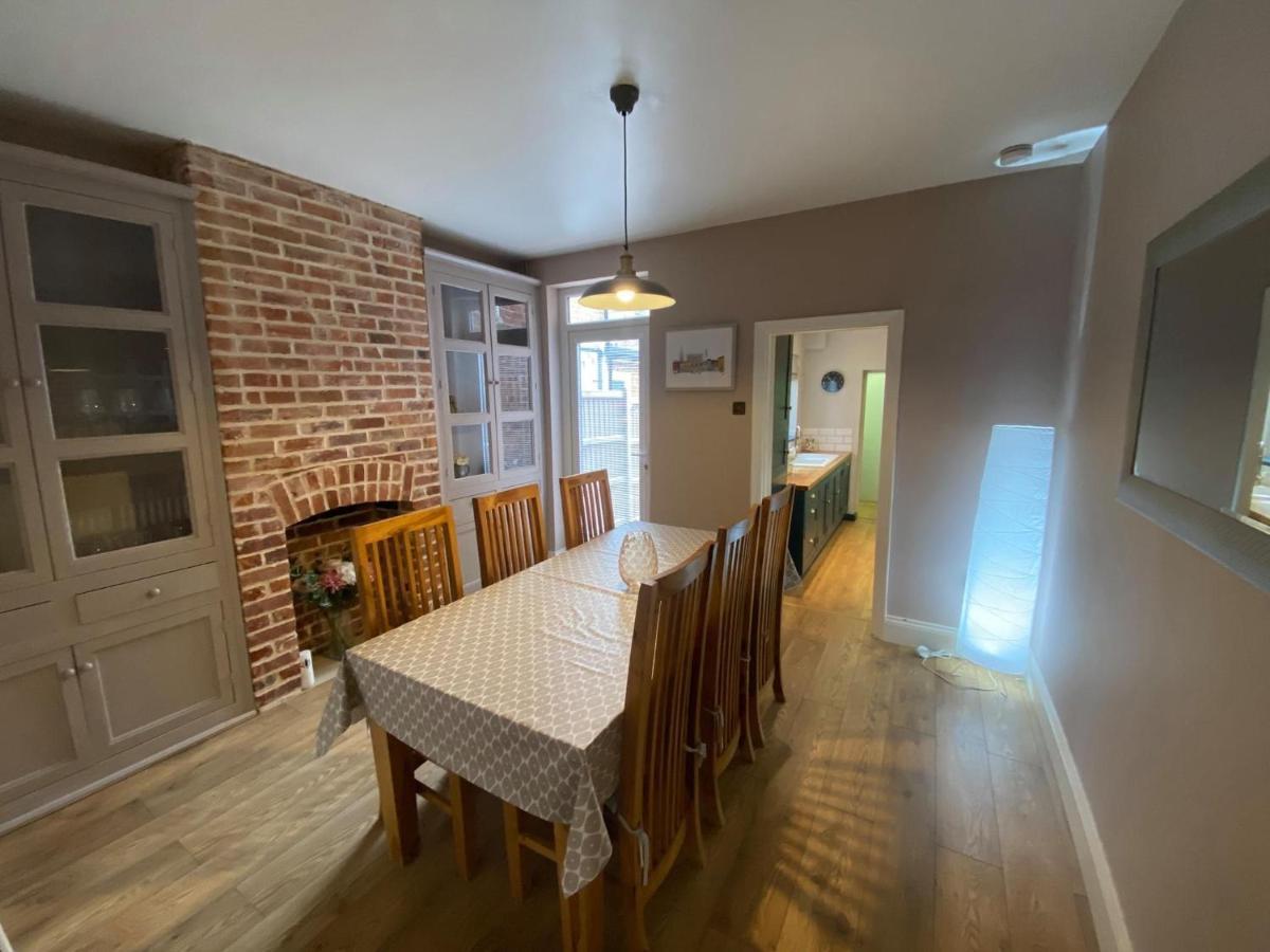 Luxurious 3 Bedroom House With Permit Parking Norwich Eksteriør bilde